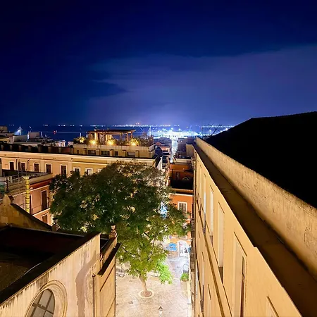 בית הארחה Sisters Centro