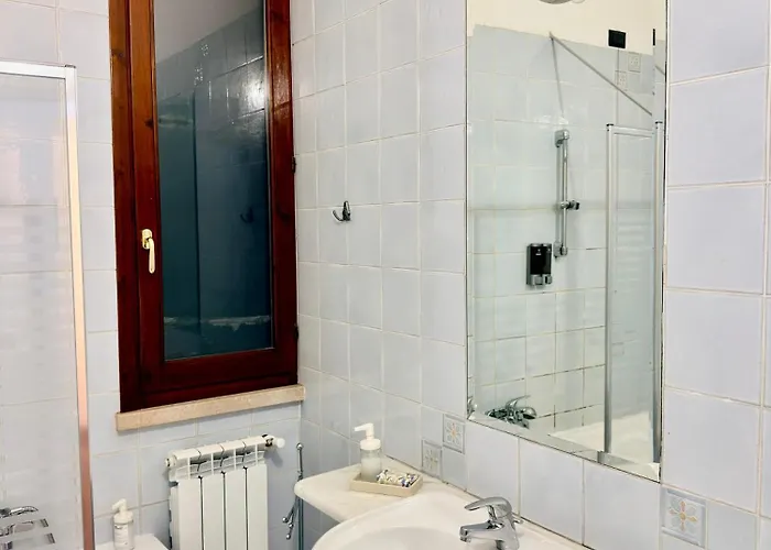 Sisters Centro קליארי